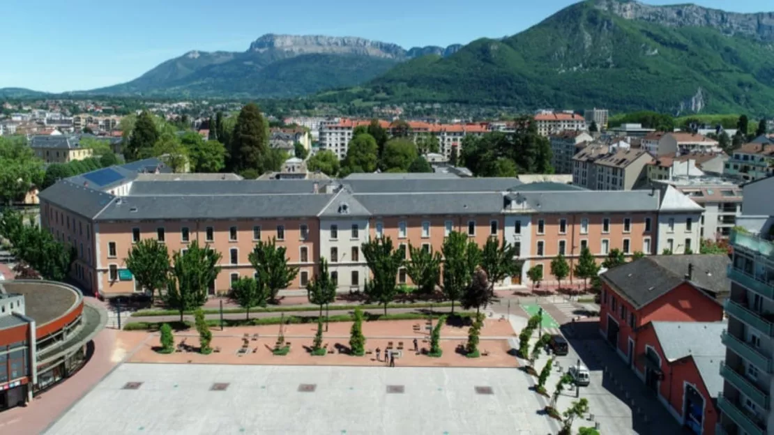 Annecy : Inauguration de la place François de Menthon et la rue de la Paix