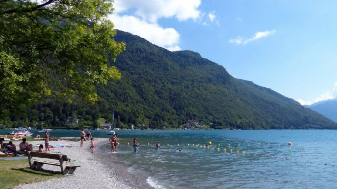 Des exercices de recherche nautique menés par les pompiers de Haute-Savoie