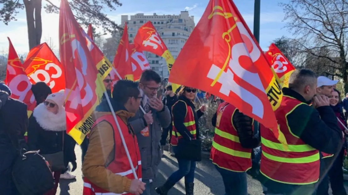 Encore du monde dans la rue jeudi en Pays de Savoie