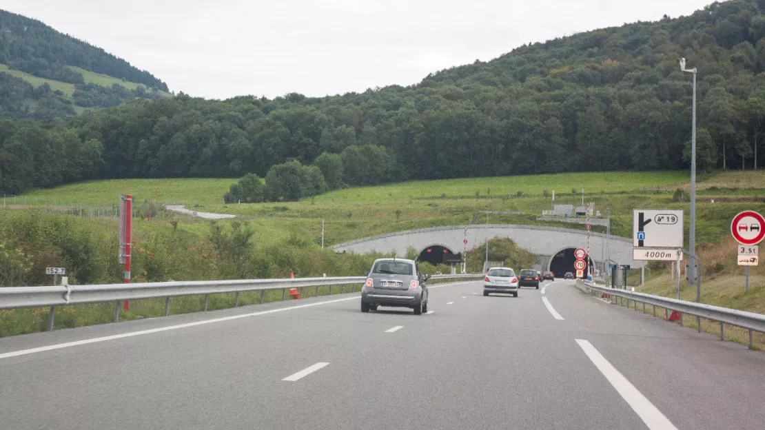 Un accident dans le tunnel du Mont-Sion en Haute-Savoie