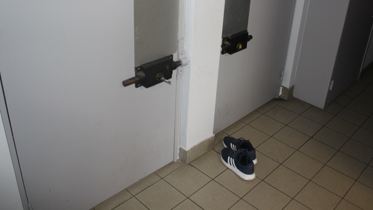 Adolescent percuté et écrasé par une voiture à Vétraz-Monthoux : le suspect en garde à vue, le propriétaire du véhicule relâché Adolescent percuté et écrasé par une voiture à Vétraz-Monthoux : le suspect en garde à vue, le propriétaire du véhicule relâché