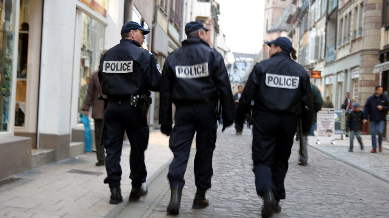 Annecy : Deux personnes interpellées après un vol dans un magasin à Bonlieu Annecy : Deux personnes interpellées après un vol dans un magasin à Bonlieu