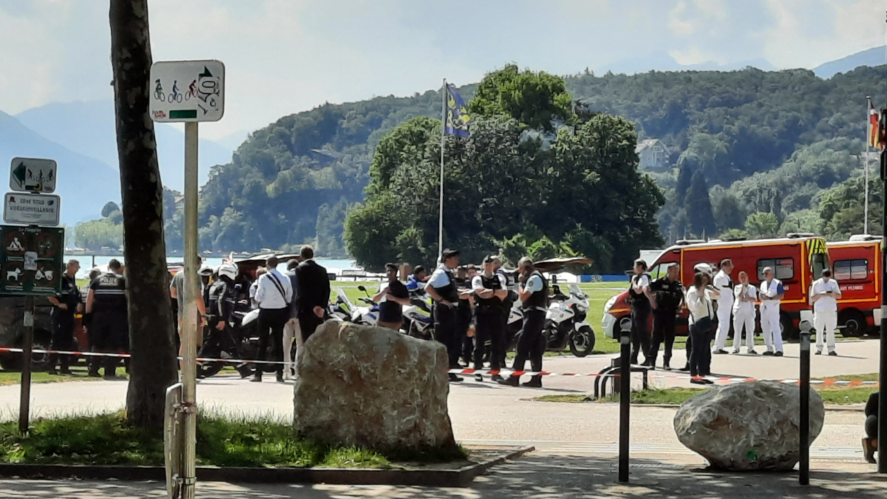 Annecy : L'auteur des coups de couteau sur le P&acirc;quier renvoy&eacute; devant la cour d'assises pour tentative d'assassinat