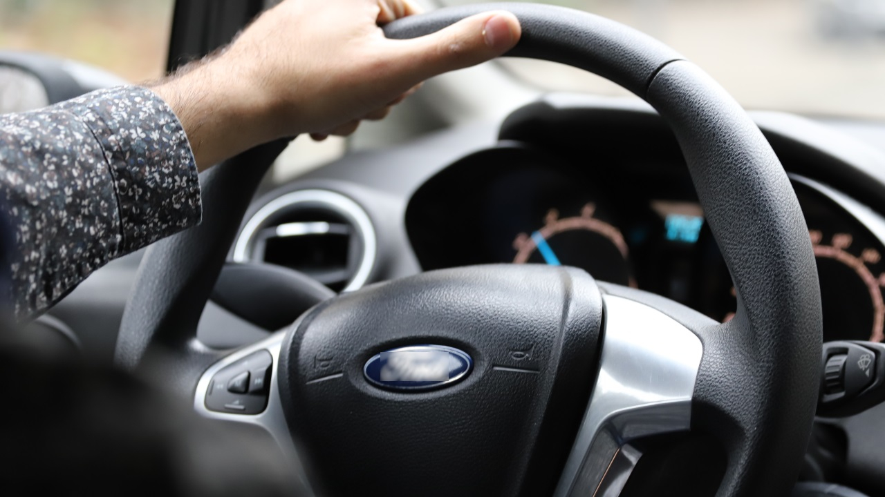 Annemasse : il reconnait la voiture volée de son père et la prend en filature Annemasse : il reconnait la voiture volée de son père et la prend en filature