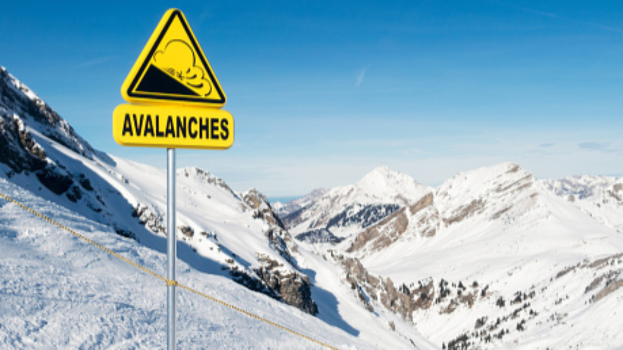 Attention aux avalanches dans les montagnes de Haute-Savoie Attention aux avalanches dans les montagnes de Haute-Savoie