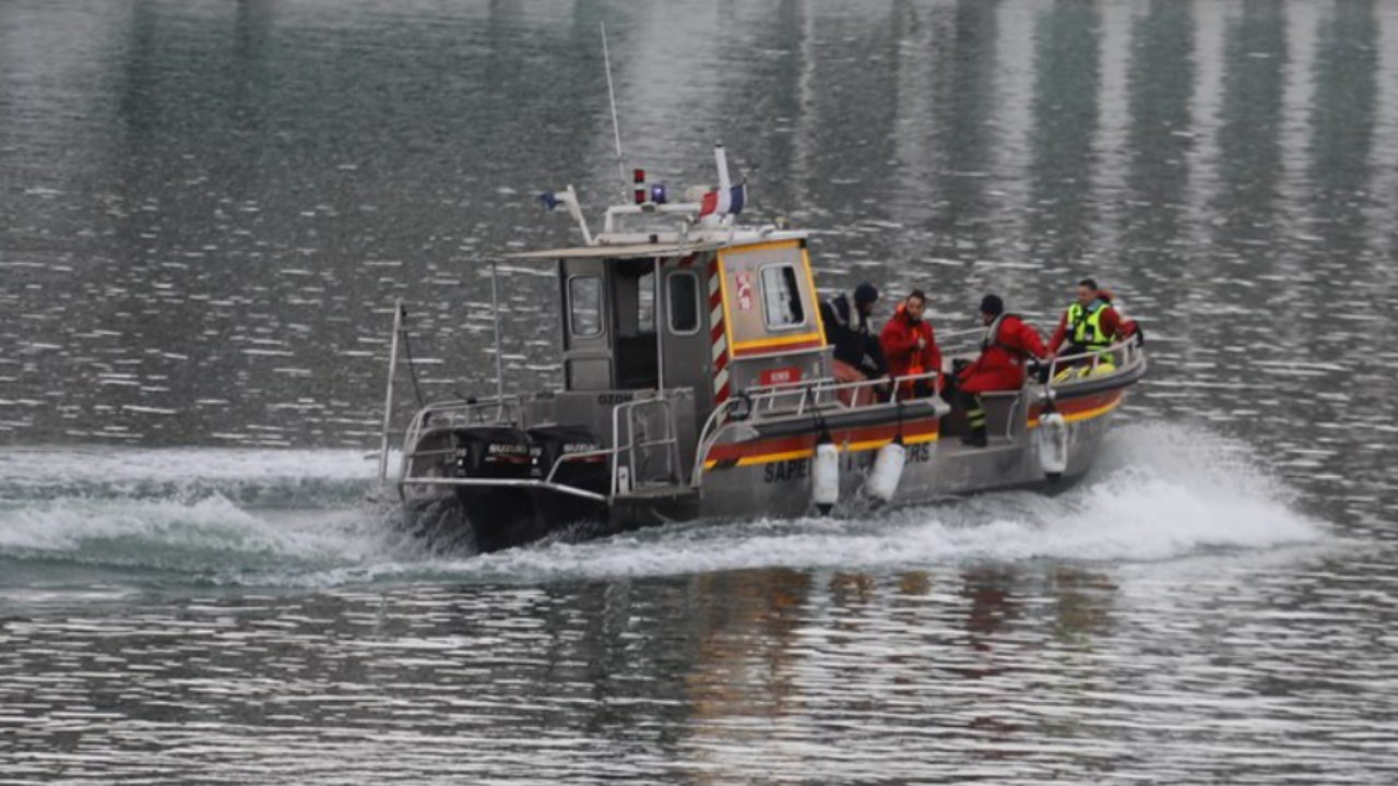 Ayze : une voiture tombe dans un lac, son conducteur de 30 ans gri&egrave;vement bless&eacute;