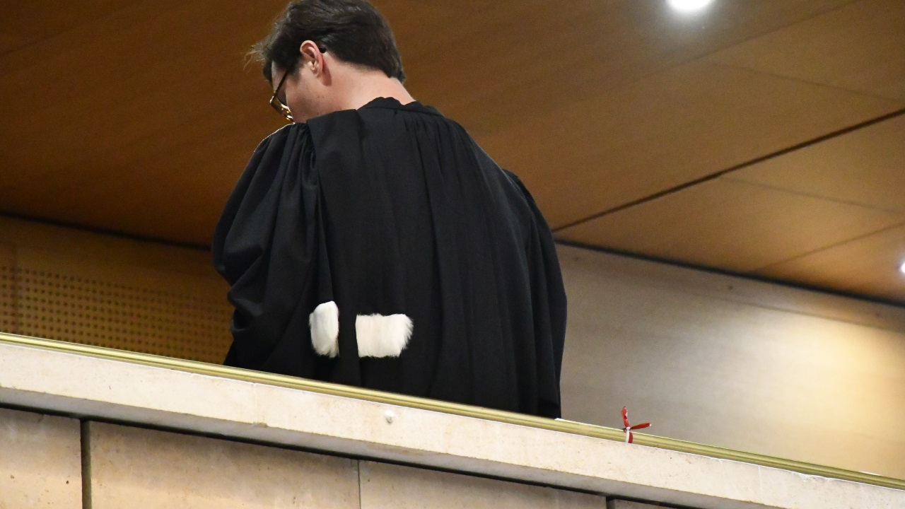 Chambéry : près de 10 kg de drogue et deux fusils chez lui, un jeune de 18 ans condamné à plus de deux ans de prison Chambéry : près de 10 kg de drogue et deux fusils chez lui, un jeune de 18 ans condamné à plus de deux ans de prison