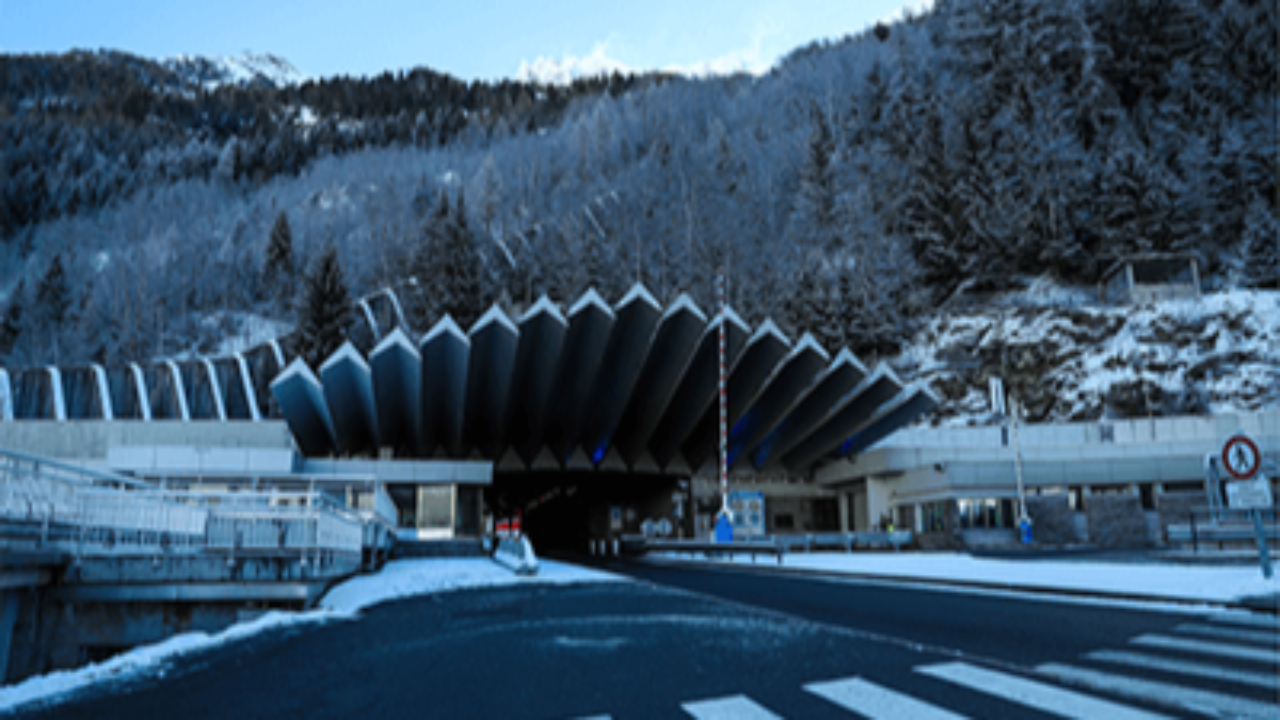 Chamonix : Le maire refuse le doublement du Tunnel du Mont-Blanc Chamonix : Le maire refuse le doublement du Tunnel du Mont-Blanc