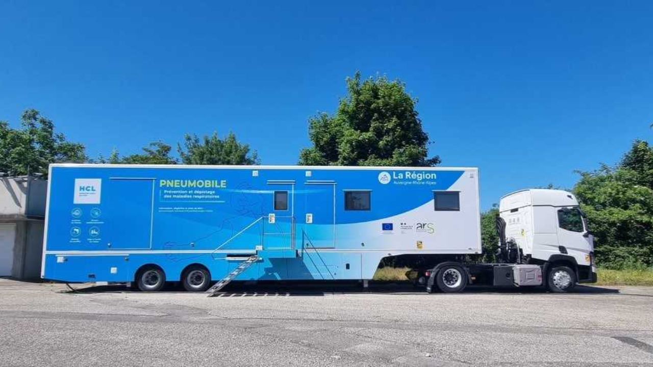 Cluses : un camion pour dépister le cancer du poumon Cluses : un camion pour dépister le cancer du poumon
