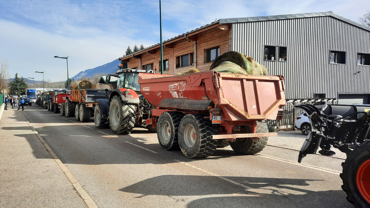 Des actions des agriculteurs dans l'Albanais ce lundi Des actions des agriculteurs dans l'Albanais ce lundi