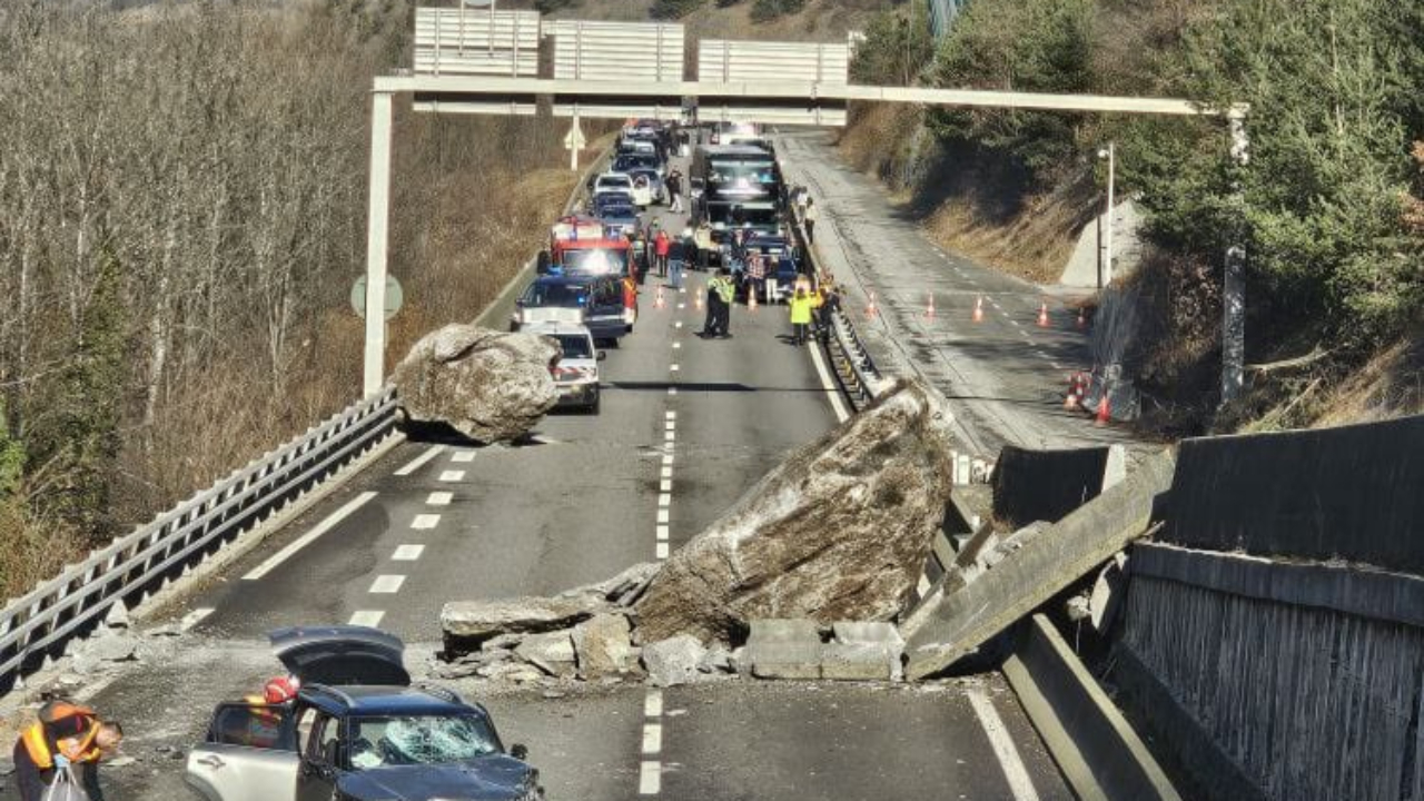 Eboulement RN 90: réouverture de la route dès vendredi Eboulement RN 90: réouverture de la route dès vendredi