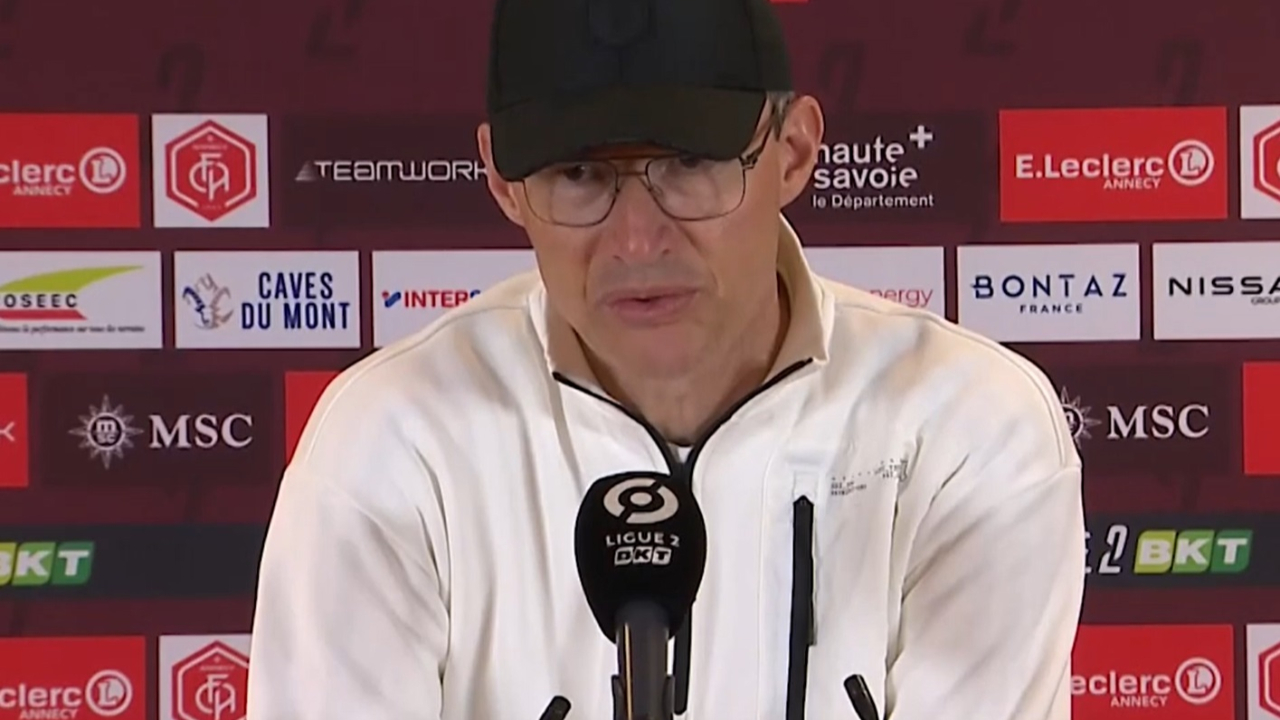 Football : Laurent Guyot affirme que plusieurs joueurs vont quitter le FC Annecy pendant le mercato estival Football : Laurent Guyot affirme que plusieurs joueurs vont quitter le FC Annecy pendant le mercato estival