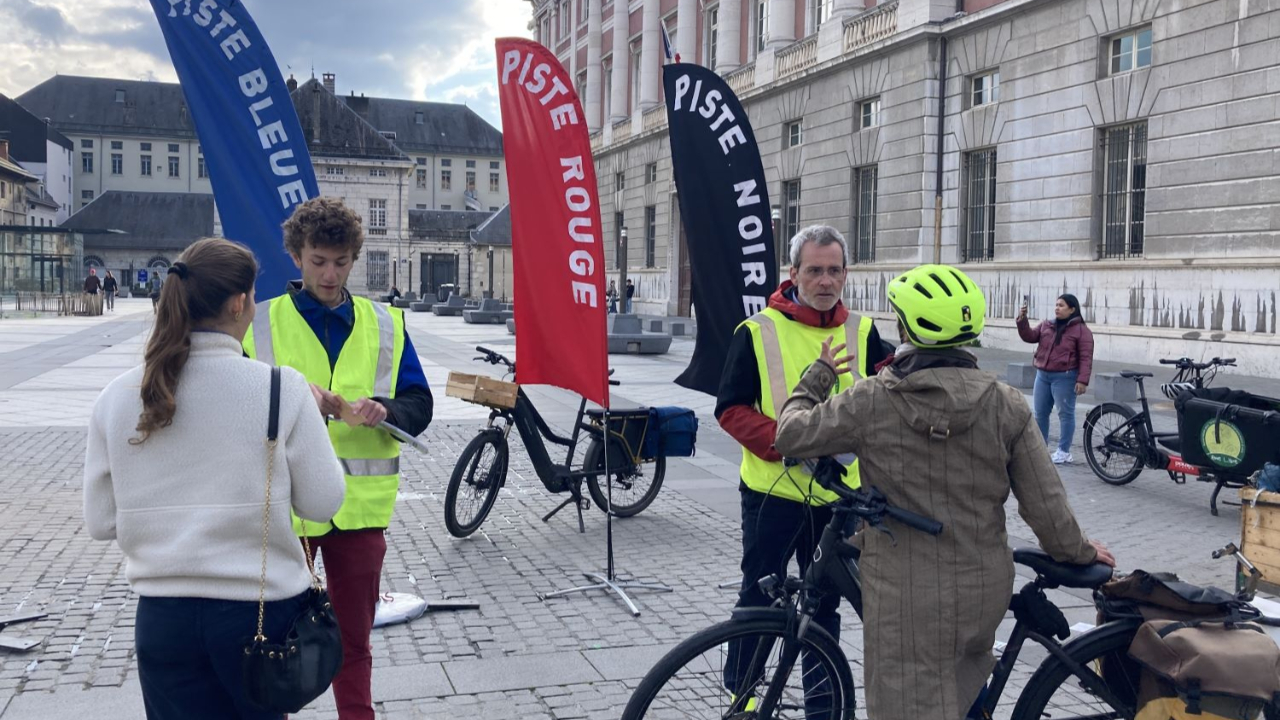 Grand Chamb&eacute;ry: l'association Roue-libre continue de se mobiliser pour le v&eacute;lo