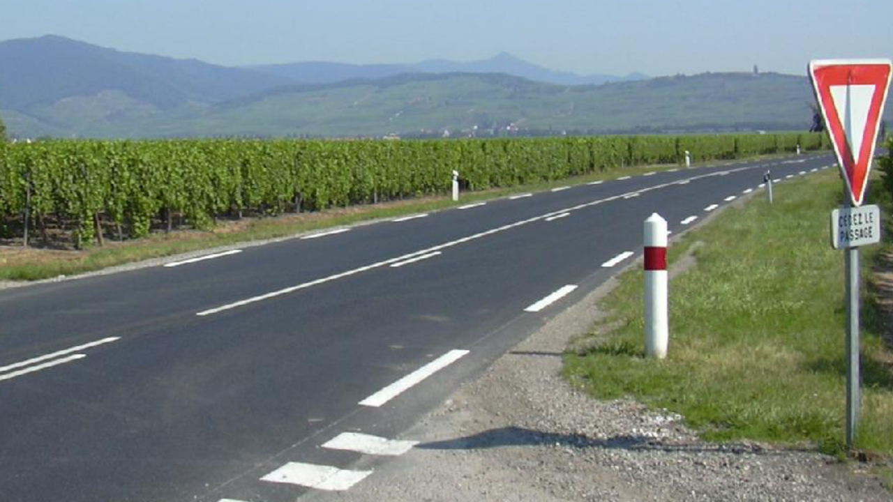 Haute-Savoie : sortie de route pour un camion Haute-Savoie : sortie de route pour un camion