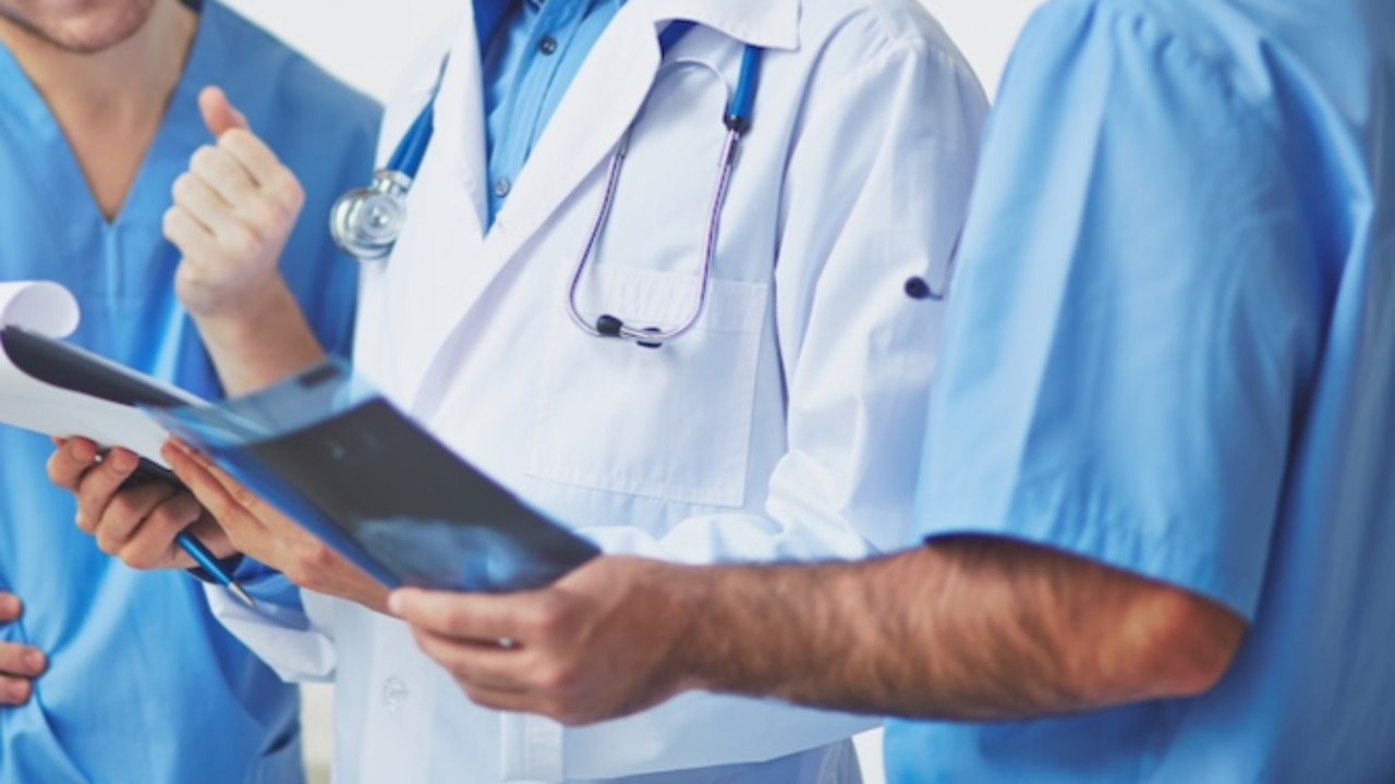Haute-Savoie : un m&eacute;decin retrait&eacute; condamn&eacute; pour harc&egrave;lement sexuel envers une jeune cons&oelig;ur