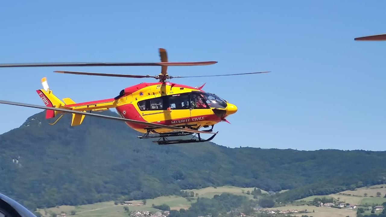 Haute-Savoie : Un motard transport&eacute; au CHAL en urgence absolue