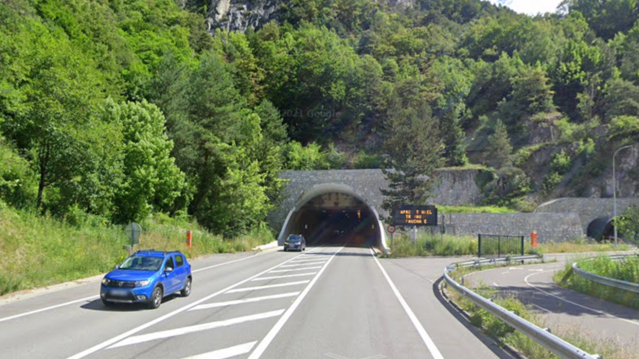 Il manque de tuer un automobiliste sous le tunnel du Siaix et s'en sort avec une petite amende
