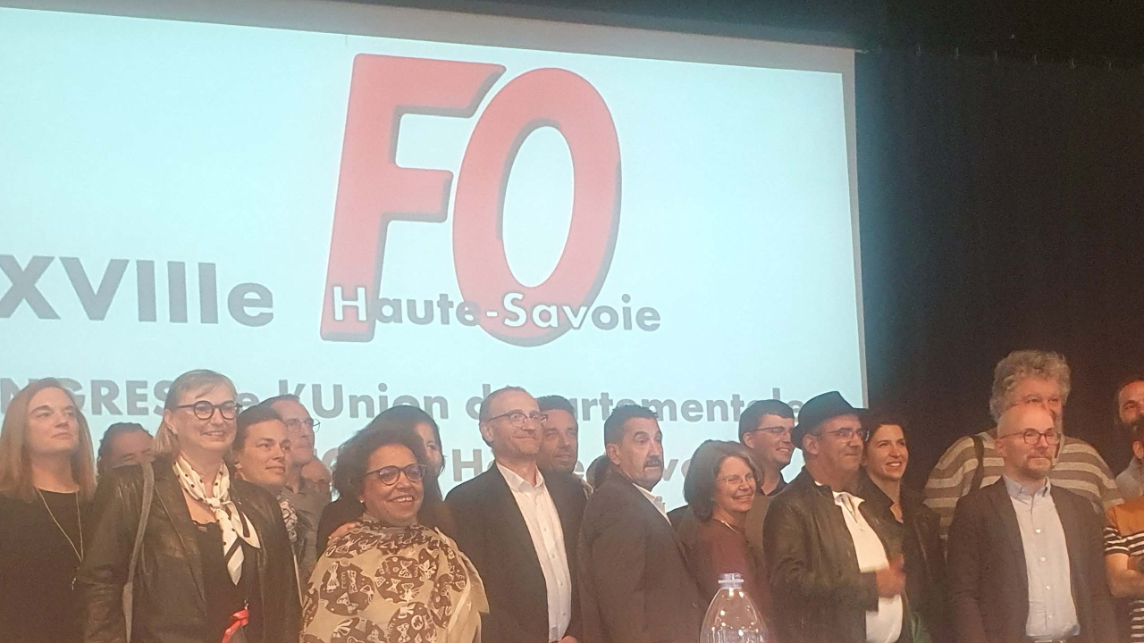 Haute-Savoie: le coût de la vie au menu des discussions avec E.Borne Haute-Savoie: le coût de la vie au menu des discussions avec E.Borne