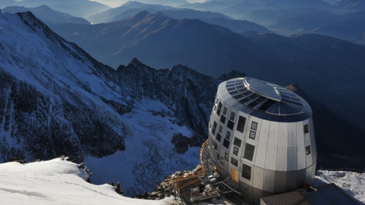 Mont-blanc: le refuge du Goûter pointé du doigt Mont-blanc: le refuge du Goûter pointé du doigt
