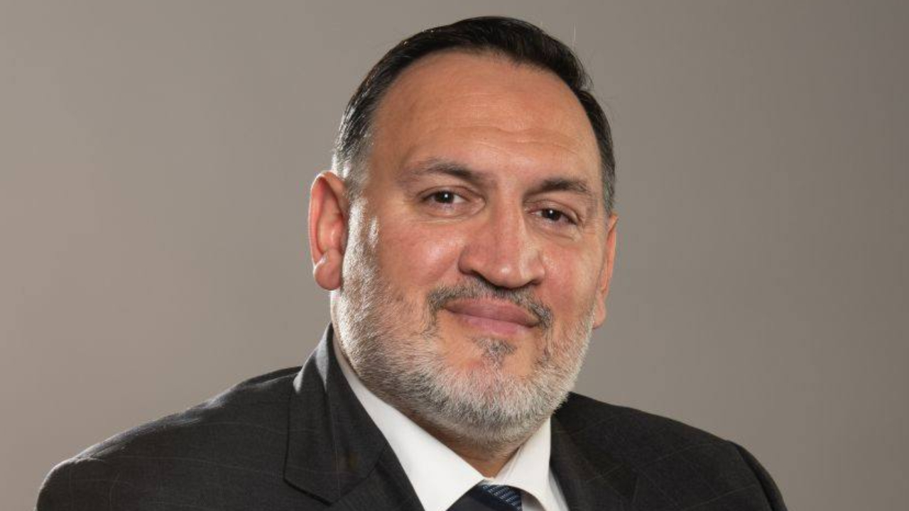 Municipales à Annemasse : Cüneyt Yesilyurt veut une cantine à 1 euro, "les impôts des Annemassiens doivent leur revenir" Municipales à Annemasse : Cüneyt Yesilyurt veut une cantine à 1 euro, "les impôts des Annemassiens doivent leur revenir"