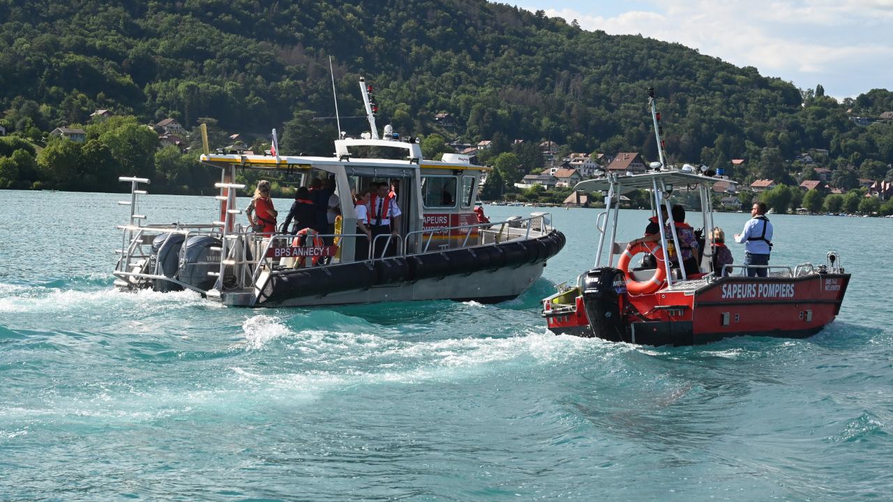 Nouvelle noyade dans le lac d'Annecy : la victime a sauté d'un bateau alors qu'elle ne savait pas nager Nouvelle noyade dans le lac d'Annecy : la victime a sauté d'un bateau alors qu'elle ne savait pas nager