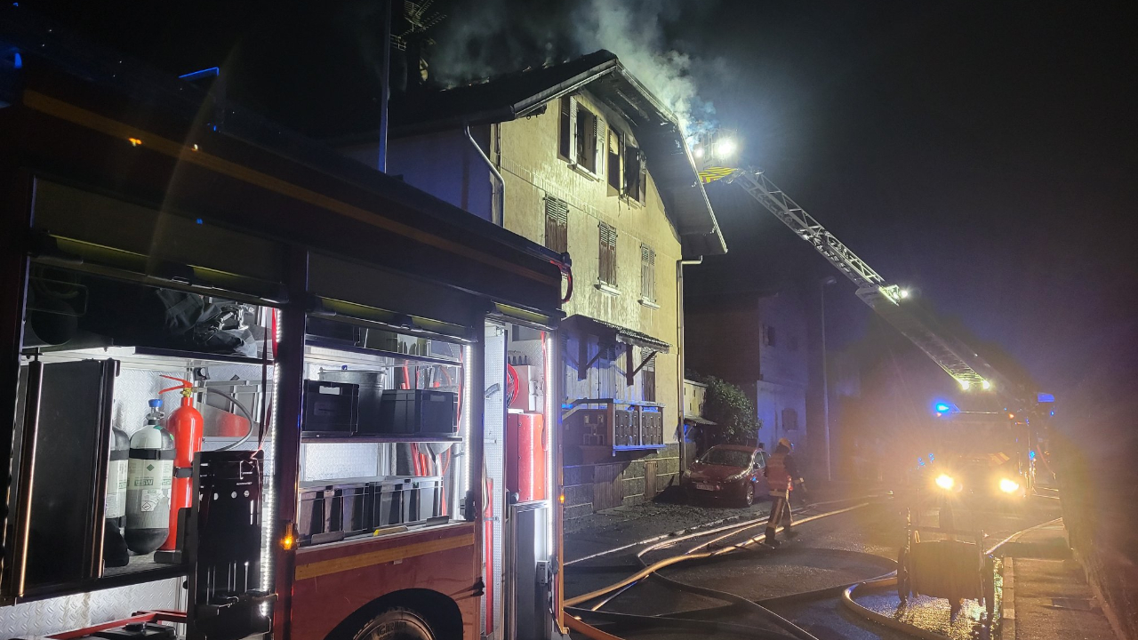 Passy : un homme meurt dans l'incendie d'un immeuble Passy : un homme meurt dans l'incendie d'un immeuble