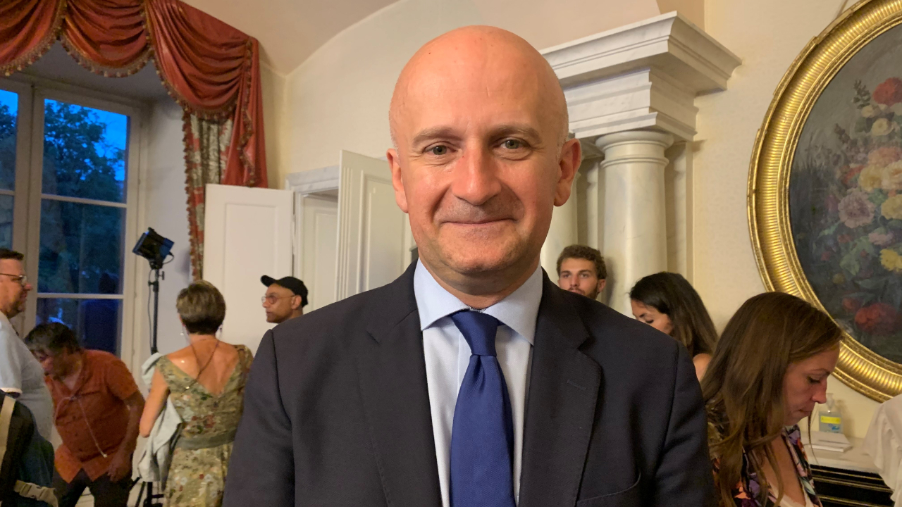 Pneus neiges : Le député Vincent Rolland déplore l'absence de sanctions Pneus neiges : Le député Vincent Rolland déplore l'absence de sanctions