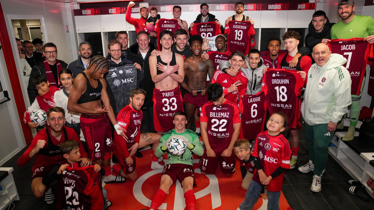 Réduit à 10, Annecy terrasse tout de même Guingamp (1-0) Réduit à 10, Annecy terrasse tout de même Guingamp (1-0)