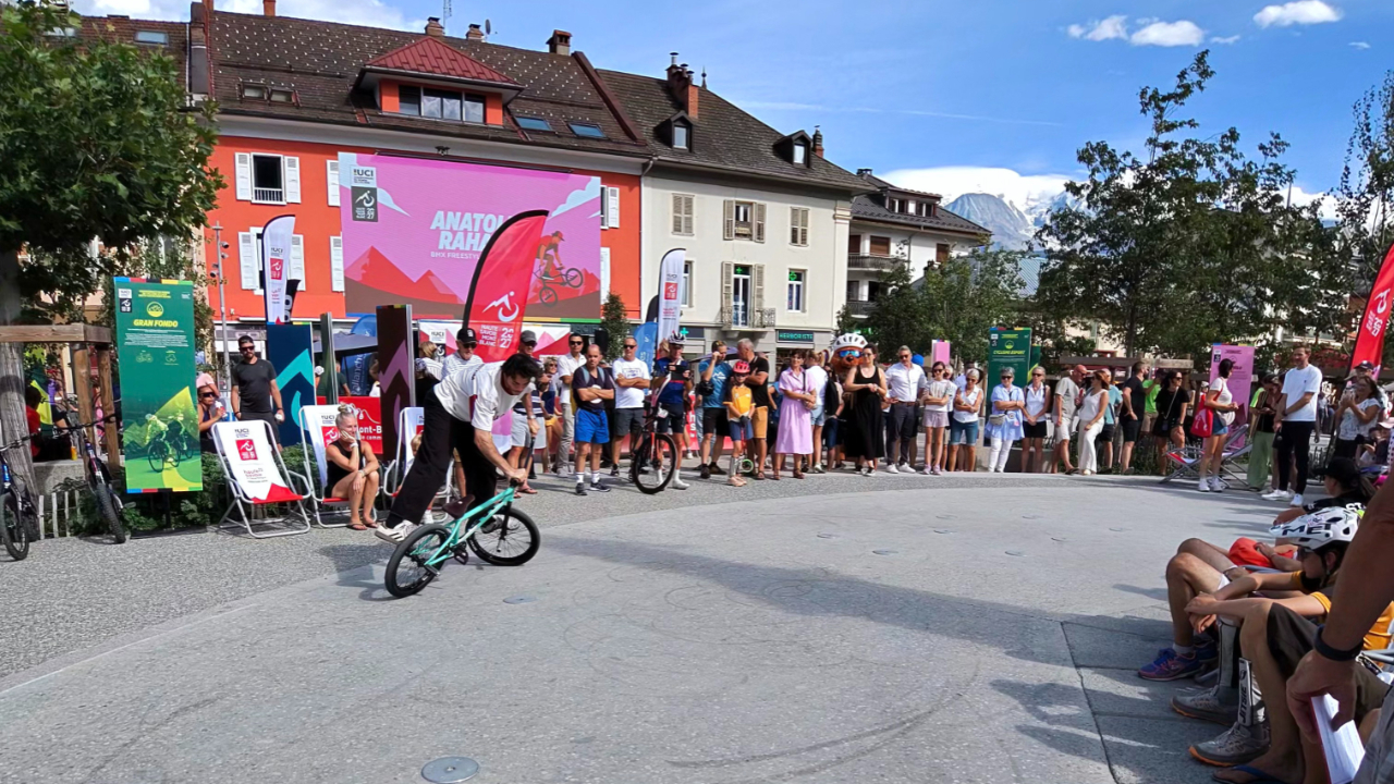 Sallanches a f&ecirc;t&eacute; le v&eacute;lo tout le week-end