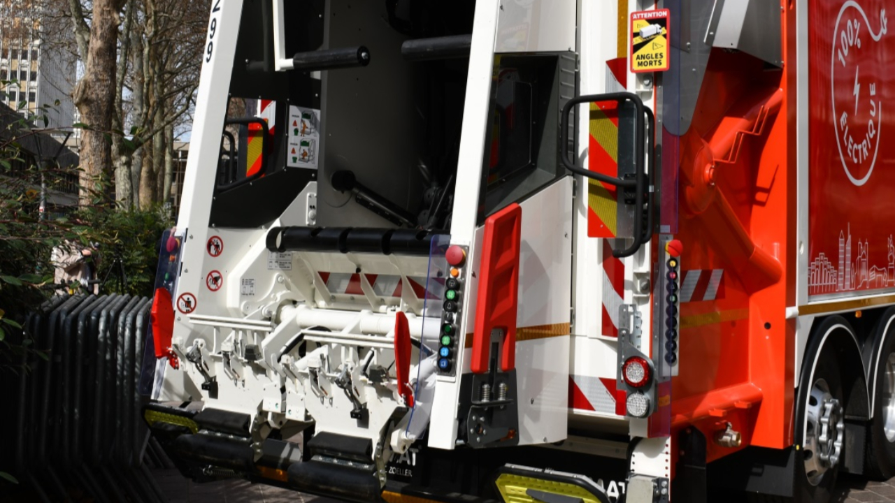 Savoie : le conducteur d'un camion-benne se tue dans un accident Savoie : le conducteur d'un camion-benne se tue dans un accident