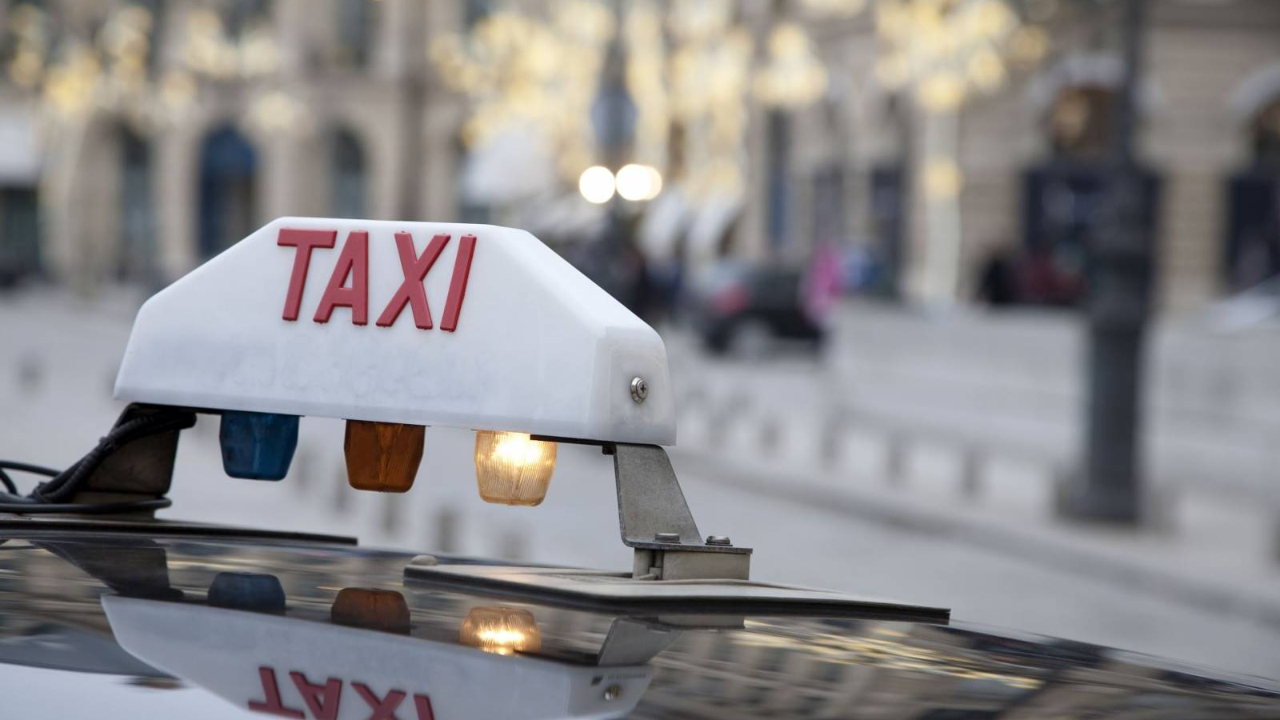 Taxis vs Uber : Manifestation ce lundi en Pays de Savoie Taxis vs Uber : Manifestation ce lundi en Pays de Savoie