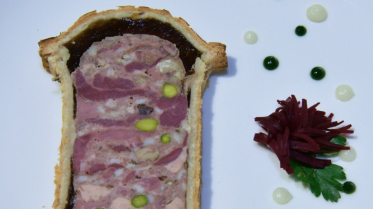 Un savoyard aux championnats de France de pâté croûte : Comment bien réussir cette entrée culte ? Un savoyard aux championnats de France de pâté croûte : Comment bien réussir cette entrée culte ?